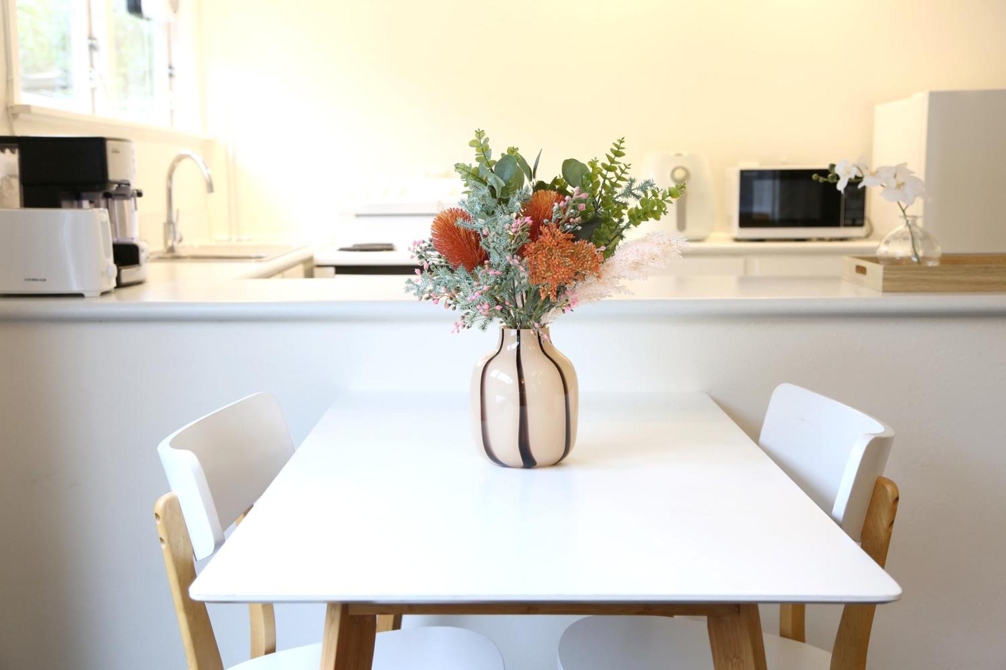 Skyline Haven - Entire Apartment - Free Parking, Espresso, Netflix - 15M To Cbd, Stadium, Ferry Wellington Kültér fotó
